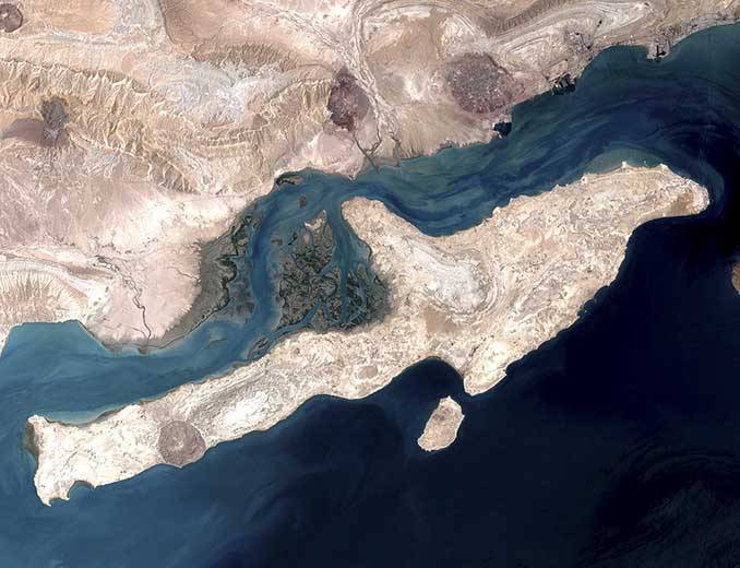 شنیده شدن صدای انفجار در قشم